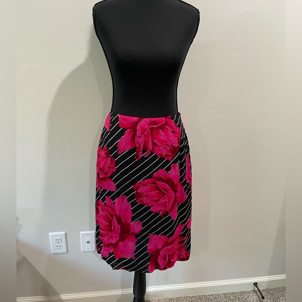 Harold's pencil skirt striped floral size 2 rose